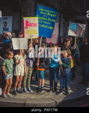 20. Oktober 2018; 700k Menschen nahmen an der März in Central London bittet um Abstimmung ein Volk auf Brexit. Großbritannien wird erwartet, dass die EU im März 2019 zu verlassen. Stockfoto