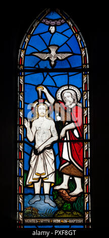 Der hl. Johannes der Täufer Glasmalerei, St. Johannes der Täufer Kirche, Brinklow, Warwickshire, England, Großbritannien Stockfoto