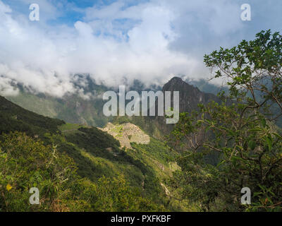 Blick vom Montana Picchu über Machu Picchu, Peru Stockfoto