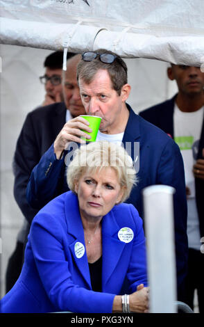 Alastair Campbell, Anna Soubry MP (Con: broxtowe) Vince Cable und Chuka Umunna backstage, bevor Sie sprechen bei der Abstimmung März zur Unterstützung einer se Stockfoto