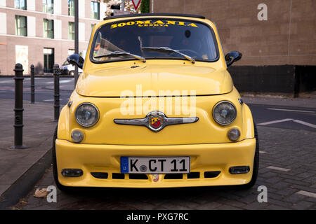 Alten Fiat Nuova 500 Abarth, Köln, Deutschland alter Fiat Nuova 500 Abarth, Koeln, Deutschland. Stockfoto