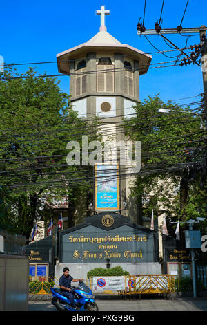 Die katholische Kirche St. Francis Xavier in der ehemaligen vietnamesischen Enklave von Baan Yuan, Bangkok, Thailand Stockfoto