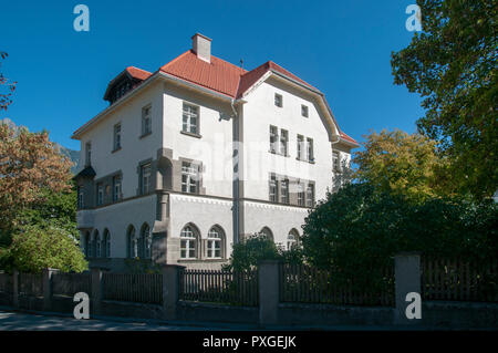 Malte eingerichteten Haus in Landeck, Tirol, Österreich Stockfoto