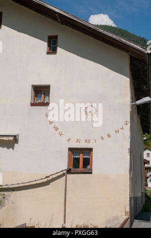 Gemeinde Ramosch ist eine Gemeinde im Bezirk Inn des Schweizer Kantons Graubünden. Am 1. Januar 2013 die Gemeinden der Gemeinde Ramosch und Tschlin Stockfoto