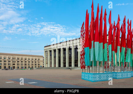 MINSK, Weißrussland - September 11, 2018: Palast der Republik Belarus am Oktoberplatz in Minsk. Stockfoto