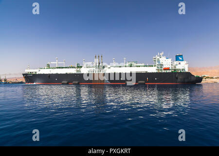 Aqaba, Jordanien - Mai 17, 2018: Chemical tanker Golar Eskimo ist im neuen Hafen von Aqaba, Rotes Meer Küste Stockfoto