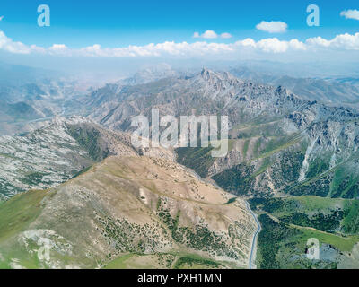 Taldyk Mountain Pass in Kirgisistan im August 2018 getroffen Stockfoto