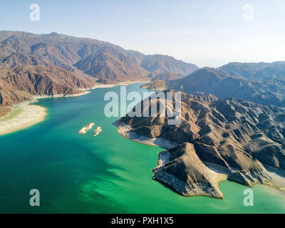 Orto Tokoy Behälter in Kirgisistan im August 2018 getroffen Stockfoto