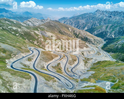 Taldyk Mountain Pass in Kirgisistan im August 2018 getroffen Stockfoto