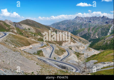 Taldyk Mountain Pass in Kirgisistan im August 2018 getroffen Stockfoto