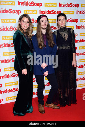 Emma Atkins, James Moore und Charley Webb an der Innenseite Soap Awards 2018 100 Wardour Street, Soho, London statt. Stockfoto