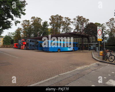 CAMBRIDGE, UK - ca. Oktober 2018: Bushaltestelle Stockfoto