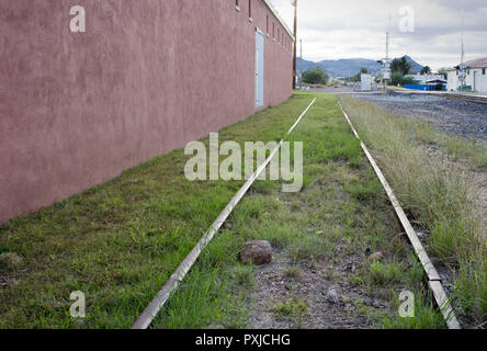 Verlassen Schienen in der Stadt von Alpine, Texas. Stockfoto