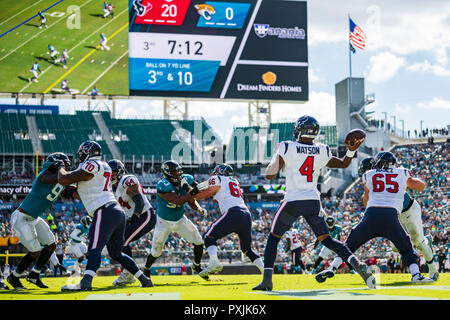 Houston Texans Quarterback Deshaun Watson (4) Während der NFL Football Spiel zwischen den Houston Texans und die Jacksonville Jaguars am Sonntag, den 21. Oktober 2018 in Jacksonville, FL. Jakob Kupferman/CSM Stockfoto