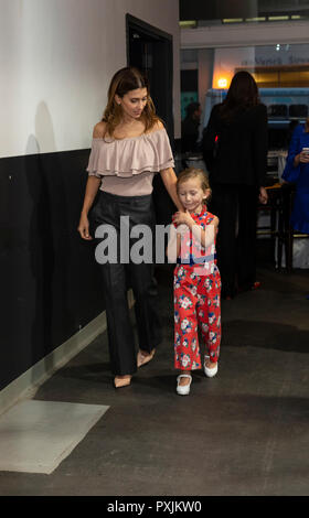 New York, NY - 22. Oktober 2018: Carmen Gabriela Baldwin, Hilaria Baldwin besuchen 2018 Arthur Miller Stiftung würdigt Gala im City Winery Credit: Lev radin/Alamy leben Nachrichten Stockfoto