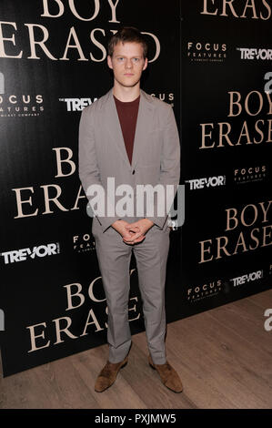 New York, USA. 22. Oktober, 2018. Schauspieler Lucas Hecken besucht die New York Screening von "Junge Gelöscht' an der Whitby am 22. Oktober 2018 in New York City. Credit: Ron Adar/Alamy leben Nachrichten Stockfoto