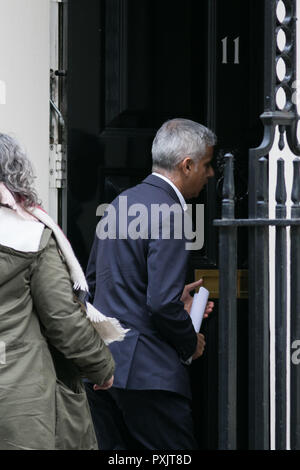 London, GB, 23. Oktober 2018. Londoner Bürgermeister Sadiq Khan kommt an der Downing Street Credit: Amer ghazzal/Alamy leben Nachrichten Stockfoto