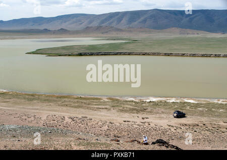 Anhang See (хавсралт нуур) und Bayankhongor Berge, Galuut Summe, Bayankhongor Provinz (Aimag), Mongolei Stockfoto