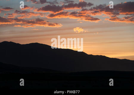 Sommer Sonnenuntergang, Galuut, Bayankhongor, Mongolei Stockfoto