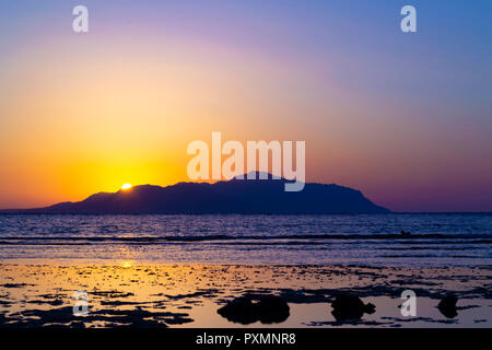 Schönen bunten Sonnenuntergang über das Rote Meer. Ägypten Stockfoto