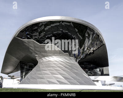 Illustr., Autohersteller, Automobilkonzern, BMW, Bau, Bauwerk, Bayern, Deutschland, Europa, Fabrik, Fernsehturm, Firma, Gebaeude, Gebäude, Industri Stockfoto