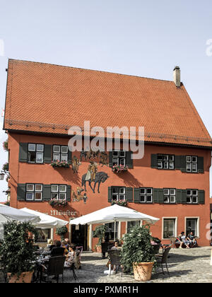 Deutschland, Bayern, Franken, Dinkelsbühl, Europa, Sueddeutschland, Mittelfranken, Stadt, Innenstadt, Sehenswuerdigkeit, Gebaeude, Sightseeing, Touri Stockfoto