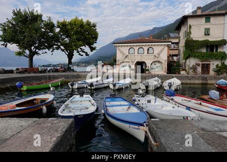 Italien, Garda-Lake, Cassone. Die Zeit vergeht langsam in dem kleinen Fischerdorf Cassone Stockfoto