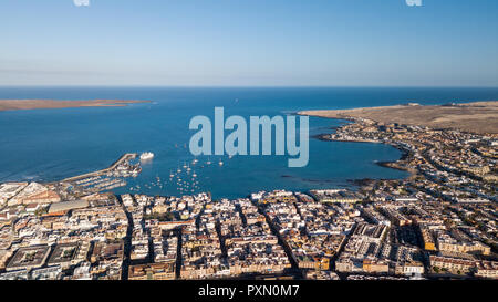 Luftbild der Bucht von Corralejo, Fuerteventura - Kanarische Inseln Stockfoto