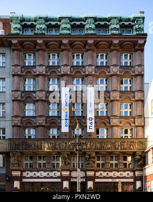 Prag. Der Tschechischen Republik. Die Bank der Legionen (Legionářská banka, oder Legiobanka), Na Poříčí 1046/24, Rondo kubistischen Gebäude von Josef Gočár, Stockfoto