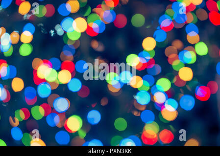 Vintage Color Bokeh Hintergrund. Defokussierten Abstrakte sanfter Beleuchtung. Verschwommenes Licht Design Element. Festliche unscharfen Hintergrund. Elegante getönten Retro Image. C Stockfoto
