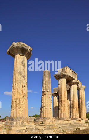 Tempel des Apollo, Korinth, Peloponnes, Griechenland, Südeuropa Stockfoto