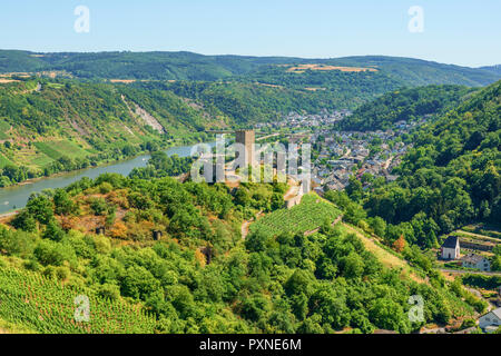 Blick in die Niederburg und Kobern-Gondorf, Mosel, Rheinland-Pfalz, Deutschland Stockfoto