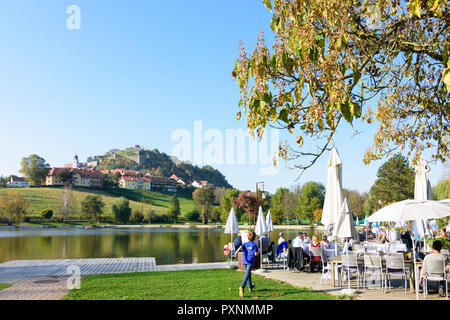 Riegersburg: Stadt und das Schloss Riegersburg, See Seebad, Restaurant in Steirisches Thermenland - Oststeiermark, Steiermark, Steiermark, Österreich Stockfoto