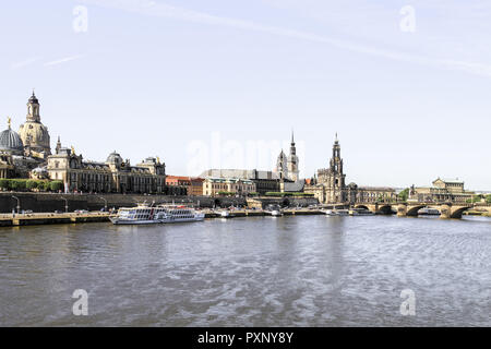 Deutschland, Sachsen, Dresden, Altstadt Mit Elbe, Elbufer Stockfoto