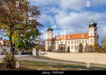 Barokní Zamek, Mnisek pod Brdy, Stredocesky kraj, Ceska Republika/Barock Schloss Mnisek pod Brdy, Mittelböhmen, Tschechien Stockfoto