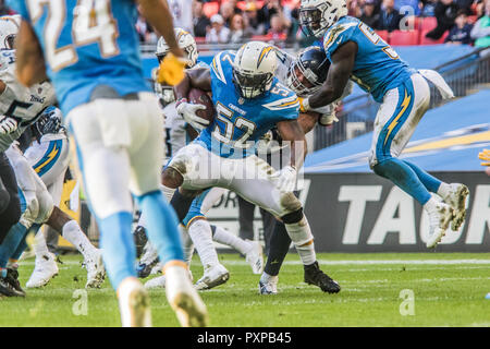 21. Oktober 2018 LONDON, GER - NFL: Okt 21 Internationale Serie - Titans an Ladegeräten Los Angeles Ladegeräte Linebacker Denzel Perryman (52) - Credit Glamourstock Stockfoto