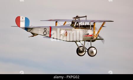 Nieuport 17 N 1977 G-BWMJ vom Alten Wärter am 7. Oktober 2018 Stockfoto