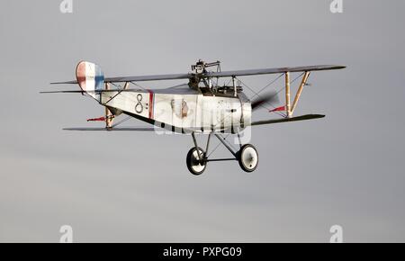 Nieuport 17 N 1977 G-BWMJ vom Alten Wärter am 7. Oktober 2018 Stockfoto