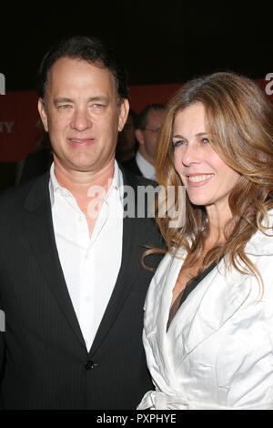 Tom Hanks, Rita Wilson 09/29/06 SONY GLOBAL MARKETING PARTNERS CONFERENCE ABSCHLUSSFEIER @ Rodeo Dr., Beverly Hills Foto von Jun Matsuda/HNW/PictureLux (29. September 2006) die Datei Referenz # 33687 745 HNWPLX Stockfoto