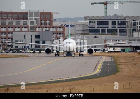 Airbus A330-200 der Air Namibia am Flughafen Frankfurt am Main (FRA), 23.09.2018 Stockfoto