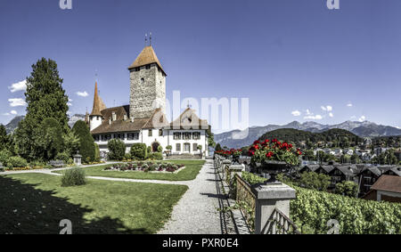 Schloss Spiez, Thunersee, Berner Oberland, Schweiz, Europa Stockfoto