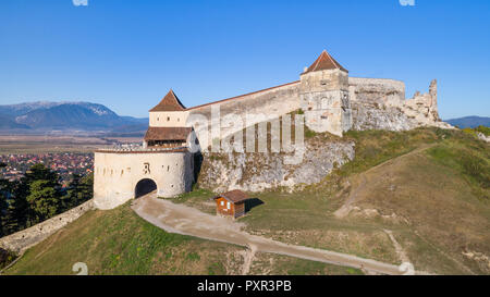 Luftaufnahme von Rasnov Fortress. In Kronstadt, Siebenbürgen, Rumänien Stockfoto