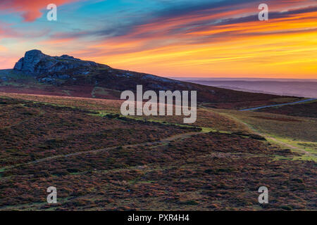 Haytor Felsen von Sattel Tor, den Dartmoor Nationalpark, Lindos gesehen. Devon, England, Vereinigtes Königreich, Europa Stockfoto