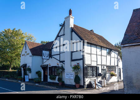 17. Jahrhundert das White Hart Inn, Church Road, Winkfield, Berkshire, England, Vereinigtes Königreich Stockfoto