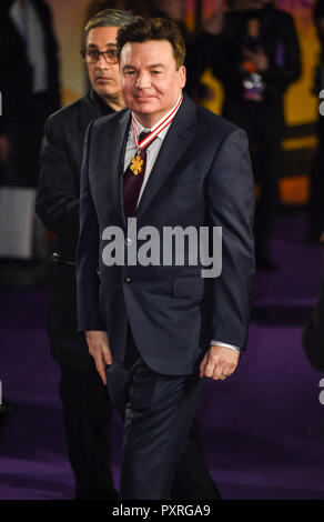 London, Großbritannien. 23. Oktober, 2018. London, Großbritannien. 23. Okt 2018. Mike Myers besucht die Weltpremiere von 'Bohemian Rhapsody' an SSE Arena Wembley am 23. Oktober 2018 in London, England Credit: Gary Mitchell, GMP-Media/Alamy Live News Credit: Gary Mitchell, GMP-Media/Alamy leben Nachrichten Stockfoto