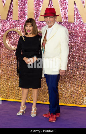 London, Großbritannien. 23. Oktober, 2018. Kashmira Cooke und Mike Reid besucht die Weltpremiere von 'Bohemian Rhapsody' an SSE Arena Wembley am 23. Oktober 2018 in London, England Credit: Gary Mitchell, GMP-Media/Alamy leben Nachrichten Stockfoto