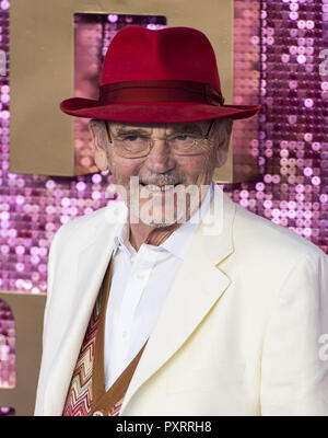 London, Großbritannien. 23 Okt, 2018. Mike Reid besucht die Weltpremiere von 'Bohemian Rhapsody' an SSE Wembley Arena. Credit: Gary Mitchell/SOPA Images/ZUMA Draht/Alamy leben Nachrichten Stockfoto