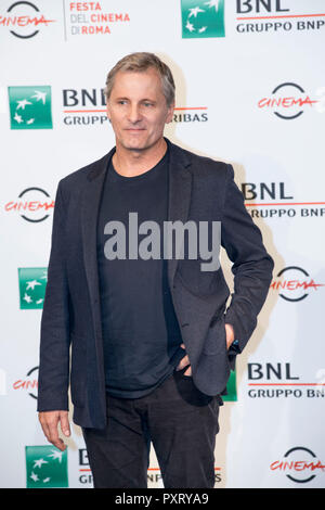 Rom, Italien. 24. Okt 2018. Rom, Italien. 24. Oktober, 2018. Viggo Mortensen die Teilnahme am Fotoshooting am 13 Rom Film Fest Quelle: Silvia Gerbino/Alamy Live News Credit: Silvia Gerbino/Alamy Live News Credit: Silvia Gerbino/Alamy leben Nachrichten Stockfoto