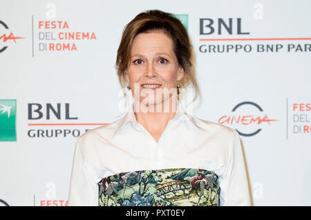 Rom, Italien. 24. Oktober, 2018. Rom, Italien. 24. Okt 2018. Sigourney Weaver besucht einen Fotoauftrag während des 13 Rom Film Fest im Auditorium Parco della Musica am 24. Oktober in Rom, Italien 2018. Credit: Geisler-Fotopress GmbH/Alamy leben Nachrichten Stockfoto