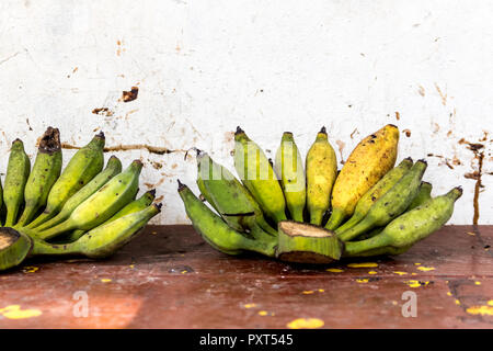 Bananen für den Verkauf am Markt in Muang Thong Thani, Thailand Stockfoto